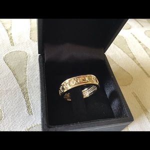 14k yellow gold Roman Numeral band ring-size 9